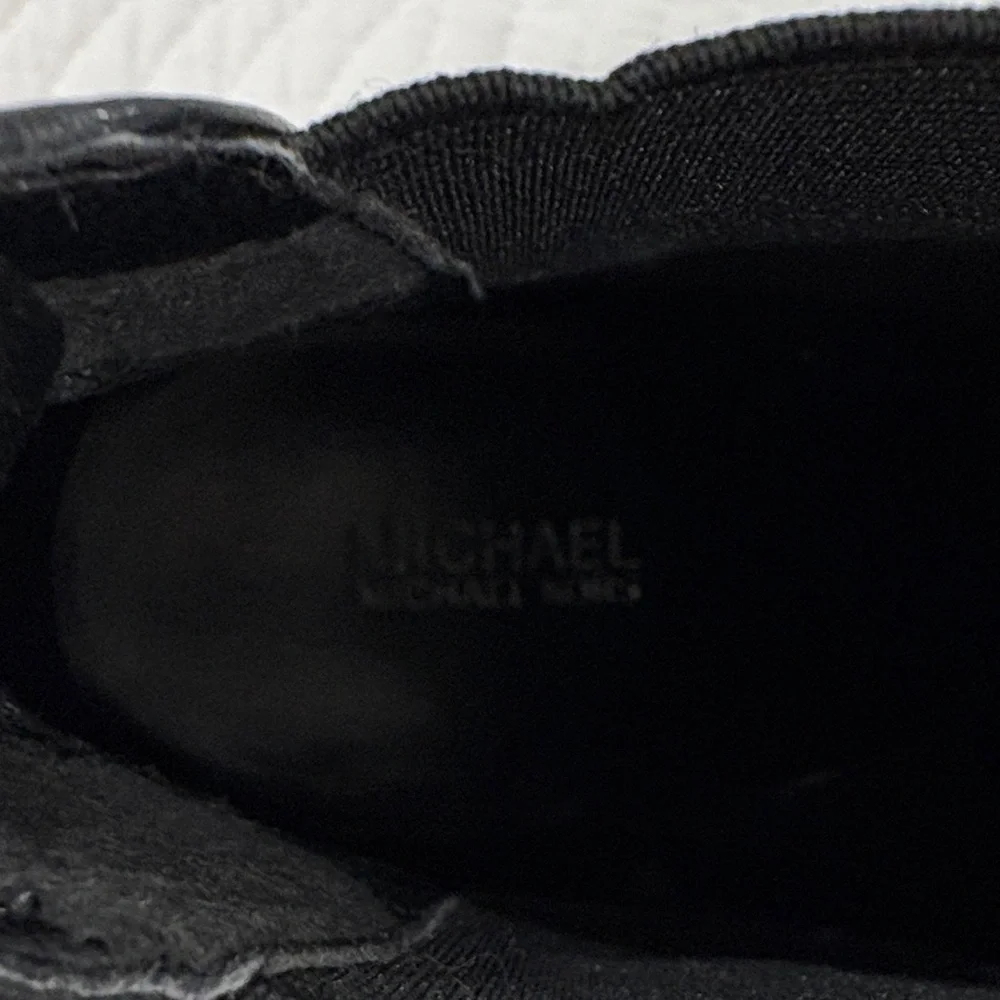 Michael Kors Chic Black Ankle Booties 8.5 - Picture 6 of 9
